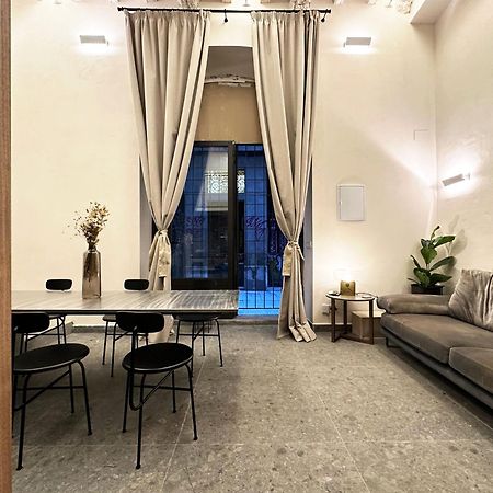 Oasis Apartments & Studios Old Town Center บาร์เซโลนา ภายนอก รูปภาพ