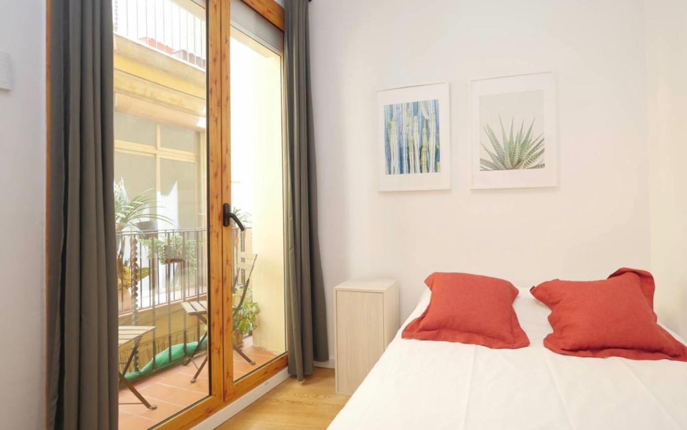 Oasis Apartments & Studios Old Town Center บาร์เซโลนา ภายนอก รูปภาพ