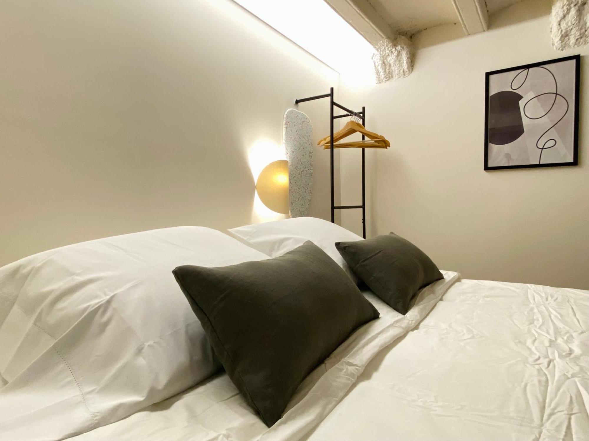 Oasis Apartments & Studios Old Town Center บาร์เซโลนา ภายนอก รูปภาพ