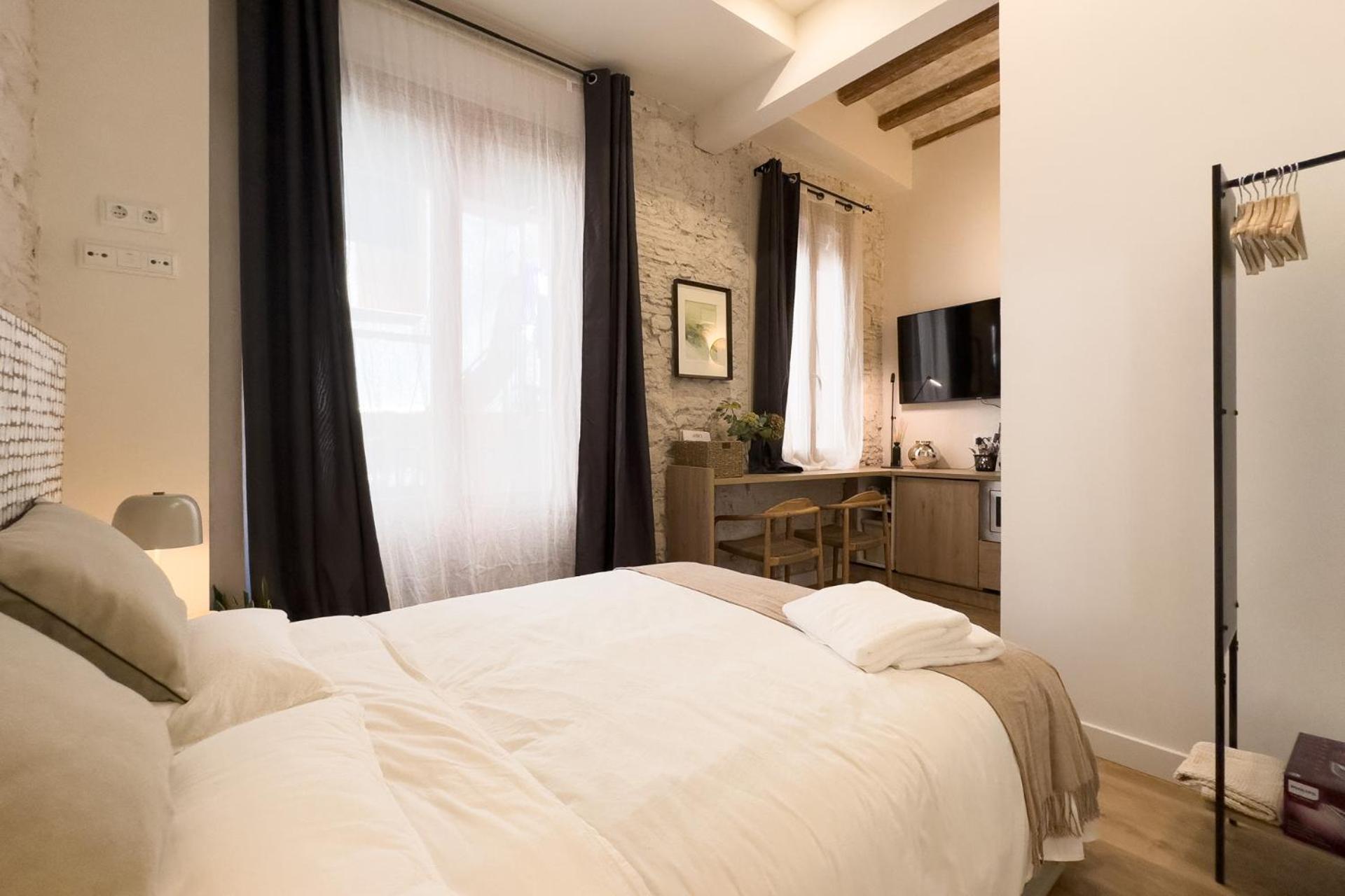 Oasis Apartments & Studios Old Town Center บาร์เซโลนา ภายนอก รูปภาพ